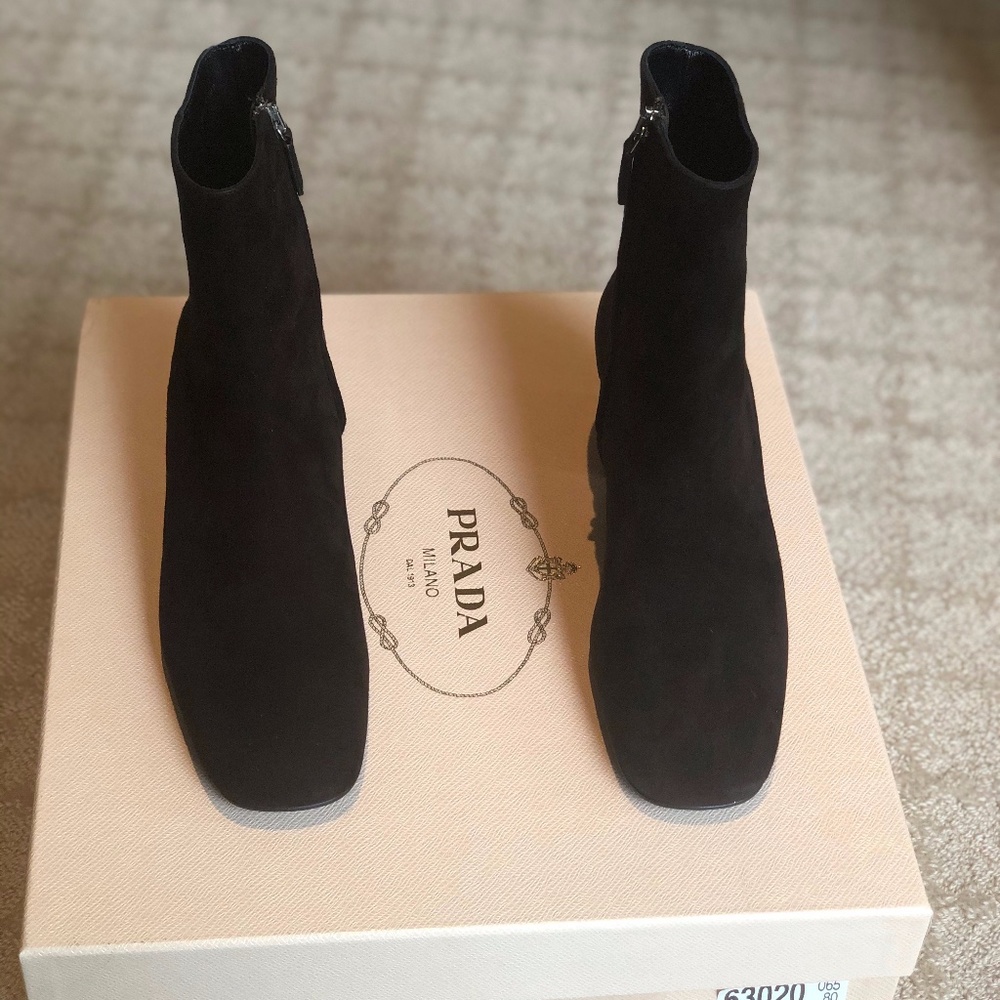 NEW PRADA brown suede booties!